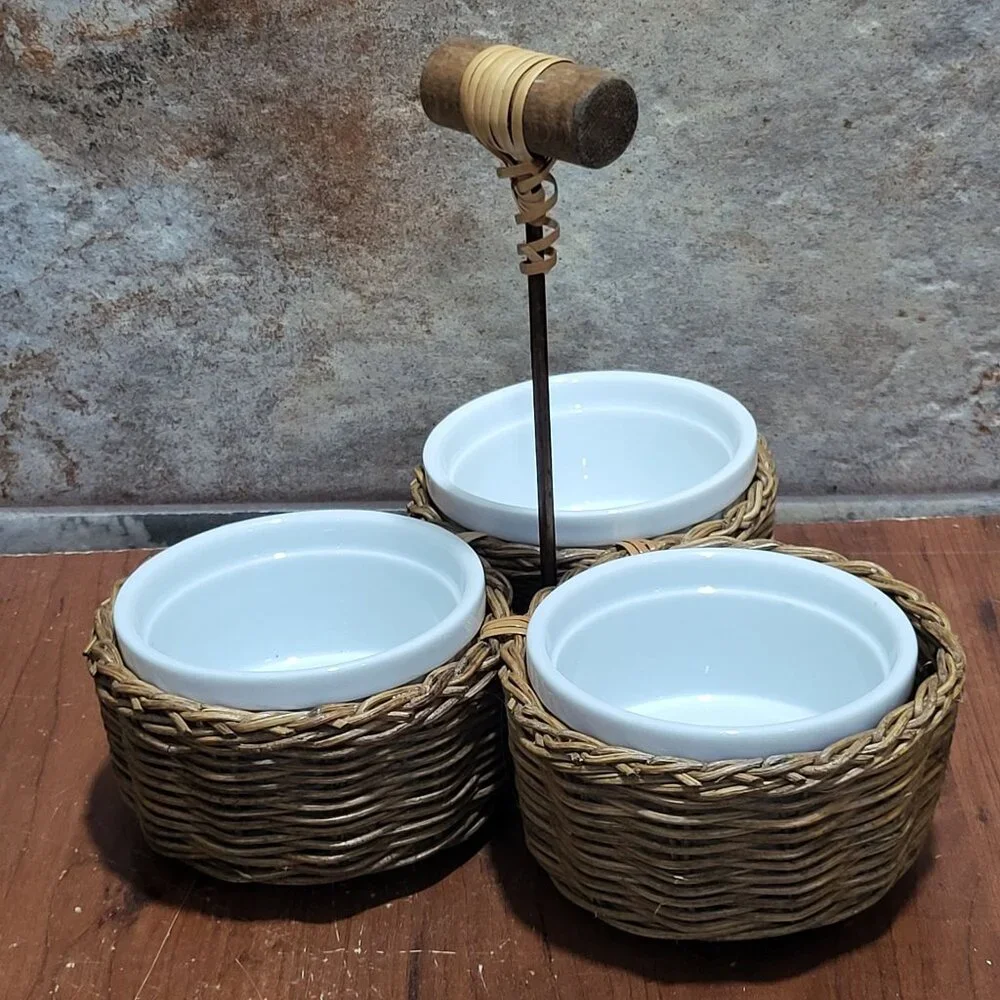 Woven Wicker Three Basket Condiment Sauce Basket 3 White Pier 1 Dipping Bowls